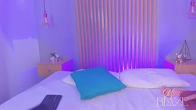 miia blaze online show from 24, 3, 2026