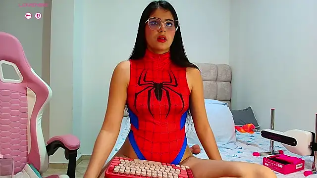 Snapshot of Julieta_Rose19 chatting on 6, 2, 2026 Julieta Rose19 online show from 6, 2, 2026