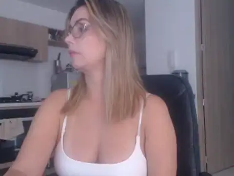 LovePaula online show from 16, 2, 2025