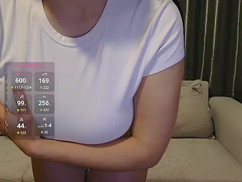 AriaShy online show from 11, 4, 2026