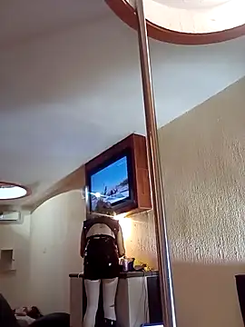 Snapshot of transreyna chatting on 19, 1, 2025 transreyna online show from 19, 1, 2025