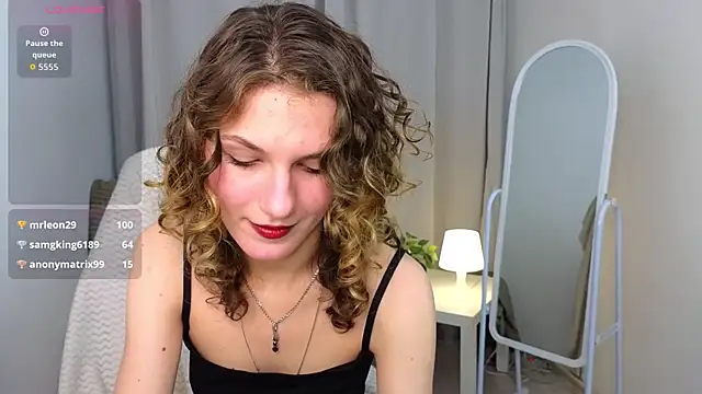 Snapshot of CipherellaFure chatting on 1, 10, 2025 CipherellaFure online show from 1, 10, 2025