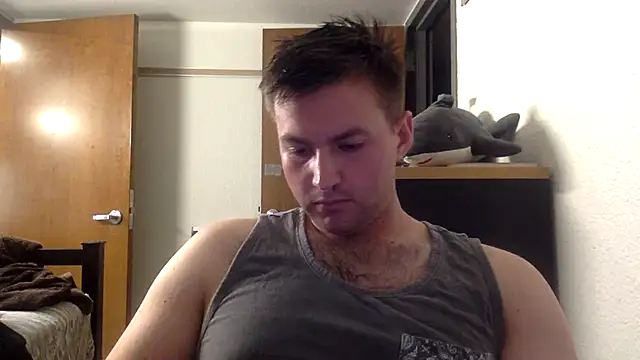 Snapshot of daddypineapple77 chatting on 7, 6, 2026 daddypineapple77 online show from 7, 6, 2026