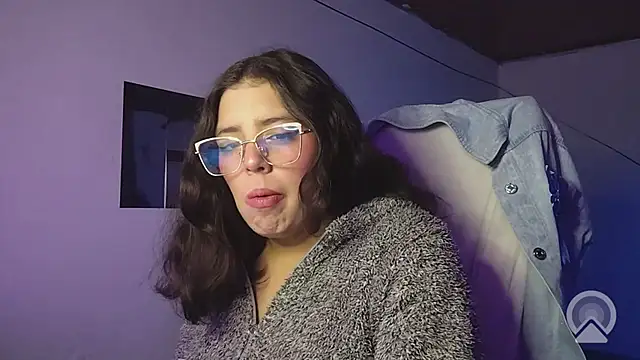 Pao Ly online show from 20, 7, 2026