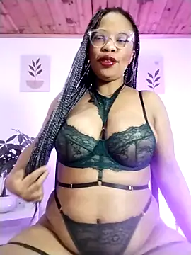 Lauraricci   online show from 4, 10, 2025