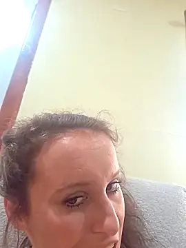 brunettebabexo3 online show from 26, 3, 2026
