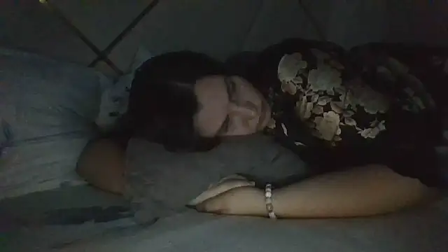 Snapshot of Feymaria chatting on 12, 11, 2025 Feymaria online show from 12, 11, 2025