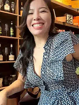 YINGZI-666 online show from 17, 10, 2025