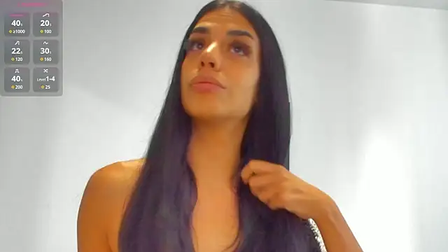 Snapshot of AylinHazellx chatting on 4, 10, 2025 AylinHazellx online show from 4, 10, 2025