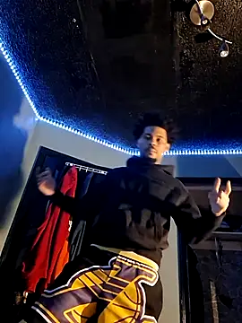 Snapshot of Painstickwes chatting on 6, 2, 2026 Painstickwes online show from 6, 2, 2026