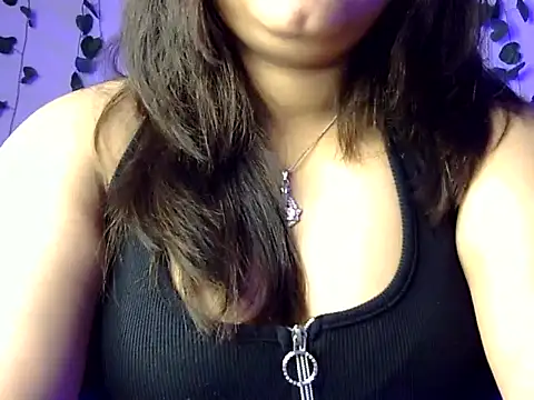 Aaliya02 online show from 18, 11, 2025