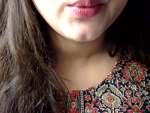 Snapshot of Aaliya02 chatting on 9, 6, 2026 Aaliya02 online show from 9, 6, 2026