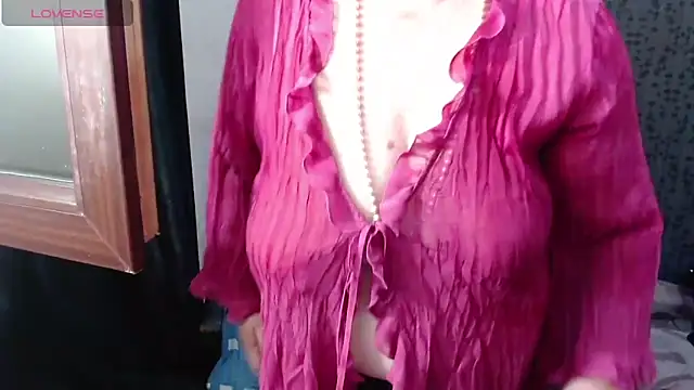 Snapshot of MissSanjanne chatting on 26, 5, 2026 MissSanjanne online show from 26, 5, 2026
