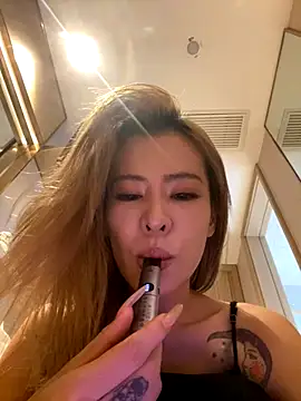 miumiu-66 online show from 27, 9, 2025