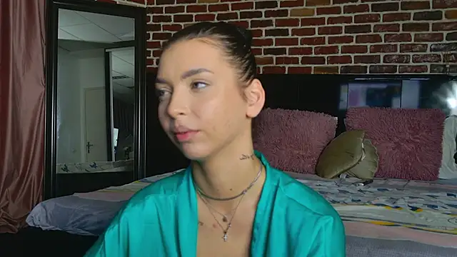 MeganSin  online show from 13, 10, 2025