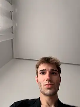 Snapshot of jorgeereyy chatting on 3, 3, 2026 jorgeereyy online show from 3, 3, 2026