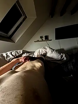 Snapshot of Mrmbw chatting on 1, 11, 2025 Mrmbw online show from 1, 11, 2025