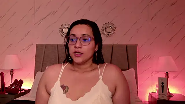 Michell Monet online show from 12, 3, 2026