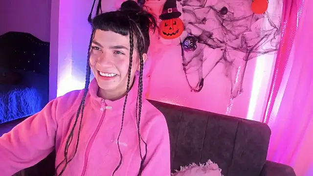 Snapshot of kitty__chs chatting on 13, 11, 2025 kitty chs online show from 13, 11, 2025