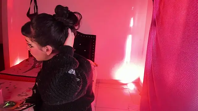 Snapshot of kitty__chs chatting on 27, 11, 2025 kitty chs online show from 27, 11, 2025