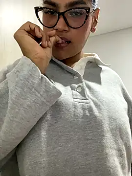 miiabrown18 online show from 12, 10, 2025