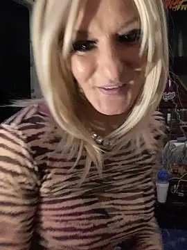 Snapshot of blondebarbiebae chatting on 8, 1, 2026 blondebarbiebae online show from 8, 1, 2026