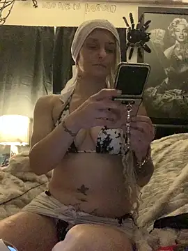 blondebarbiebae online show from 25, 5, 2026