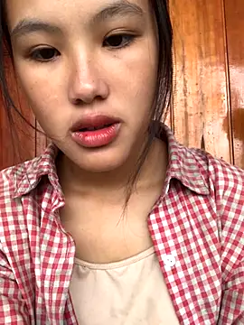 Mai lovely online show from 4, 10, 2025