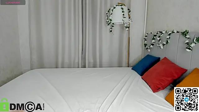 Al1ice Moures online show from 17, 2, 2026