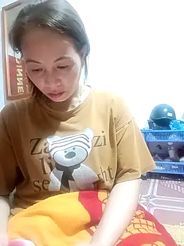 Snapshot of suka-bae chatting on 8, 10, 2025 suka-bae online show from 8, 10, 2025