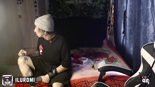 Snapshot of Iluromi chatting on 30, 9, 2025 Iluromi online show from 30, 9, 2025