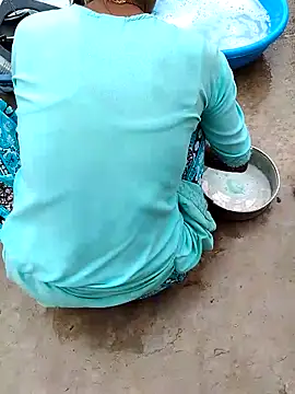 Snapshot of ARTIR1 chatting on 30, 10, 2025 ARTIR1 online show from 30, 10, 2025