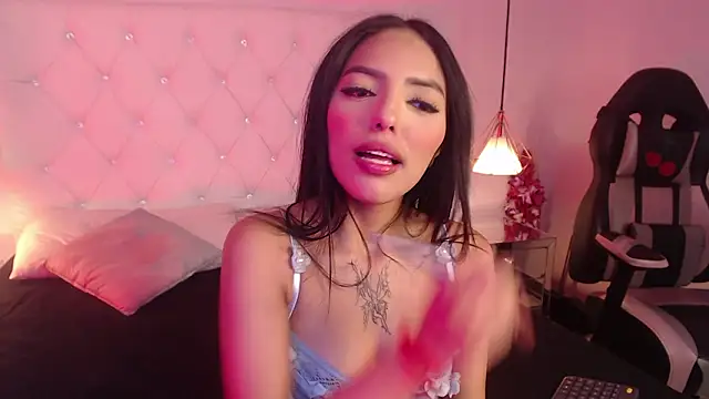 Snapshot of Liv20_ chatting on 4, 2, 2026 Liv20 online show from 4, 2, 2026