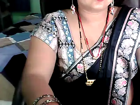 BABITA KUMARII online show from 10, 10, 2025