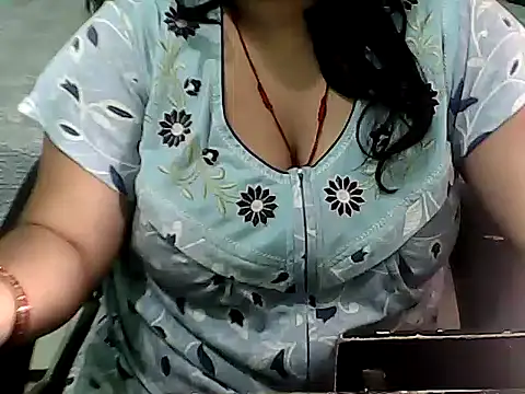 BABITA KUMARII online show from 16, 4, 2026