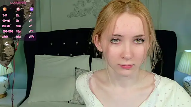 Snapshot of LiraKink chatting on 9, 2, 2026 LiraKink online show from 9, 2, 2026