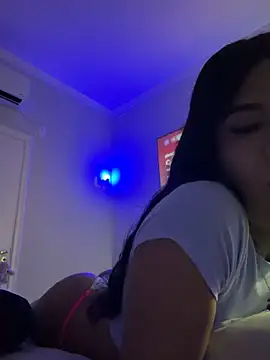 Snapshot of AliciaNinfetinha chatting on 5, 4, 2026 AliciaNinfetinha online show from 5, 4, 2026