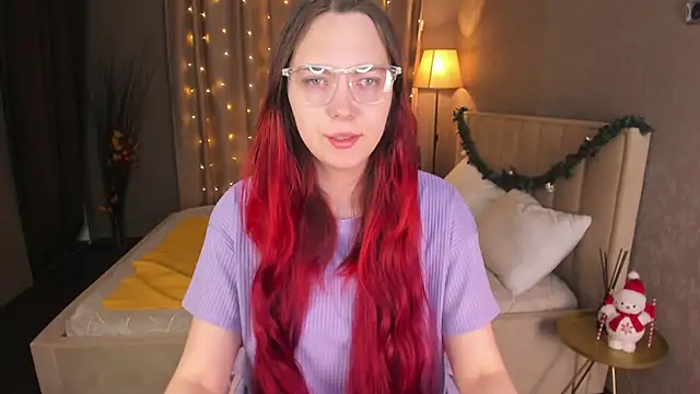 Monica  Queen online show from 16, 12, 2025