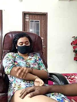 Snapshot of Love_Queen11 chatting on 10, 2, 2026 Love Queen11 online show from 10, 2, 2026