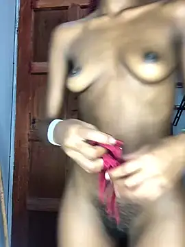 Snapshot of Caramel102004 chatting on 20, 3, 2026 Caramel102004 online show from 20, 3, 2026