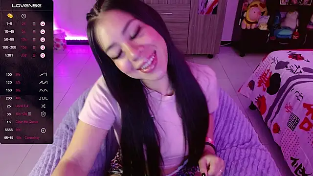 Snapshot of Isaabellaa_24 chatting on 25, 10, 2025 Isaabellaa 24 online show from 25, 10, 2025