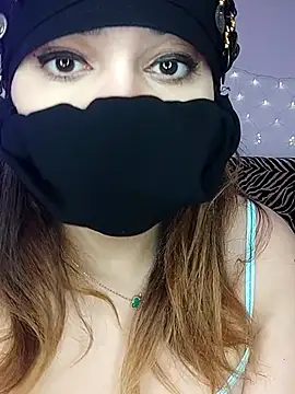 Snapshot of Gigi_mango chatting on 3, 10, 2025 Gigi mango online show from 3, 10, 2025