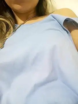 Snapshot of CrisHot202 chatting on 17, 10, 2025 CrisHot202 online show from 17, 10, 2025