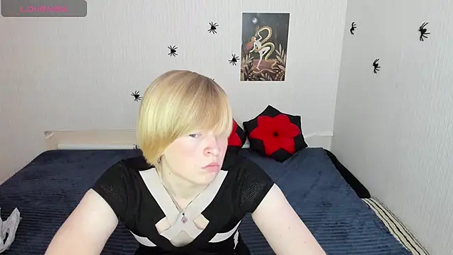 Cattie w  online show from 30, 10, 2025