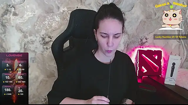 Irwi Tomboy online show from 10, 3, 2026