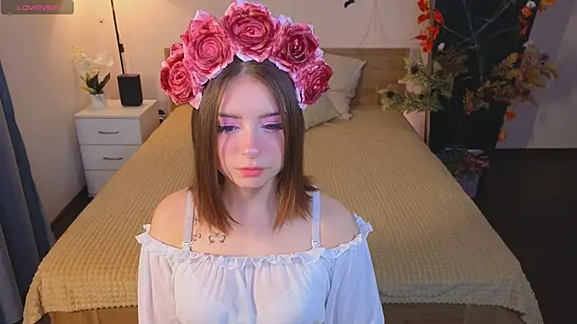  Amelia Shine  online show from 22, 10, 2025