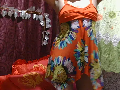 Kristinalui online show from 3, 12, 2025