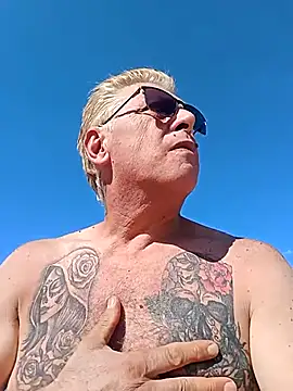 Andyrsdick online show from 19, 10, 2025