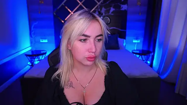 MariellaVi online show from 4, 10, 2025