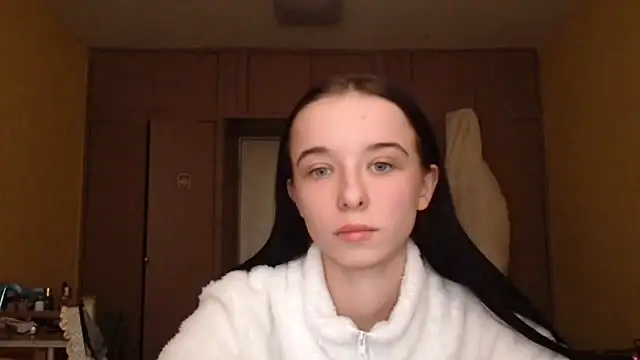 Emilia Light online show from 5, 2, 2026